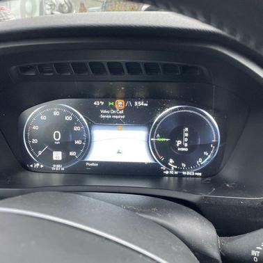 2018 Volvo XC90 Hybrid T8 Momentum