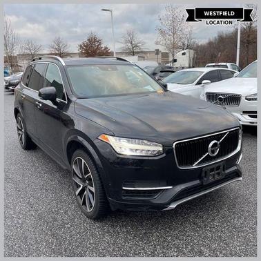 2018 Volvo XC90 Hybrid T8 Momentum