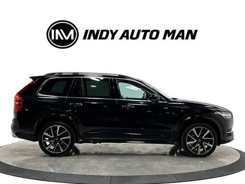 2018 Volvo XC90 Hybrid T8 Momentum