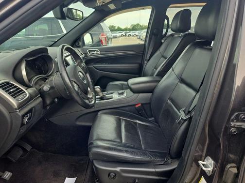 Granite Crystal Clearcoat Metallic 2018 Jeep Grand Cherokee Limited