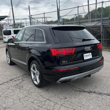 Orca Black Metallic 2019 Audi Q7 55 Prestige