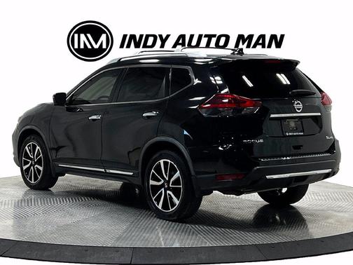Magnetic Black 2018 Nissan Rogue SL