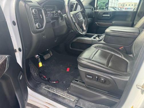 2023 GMC Sierra 3500 Denali