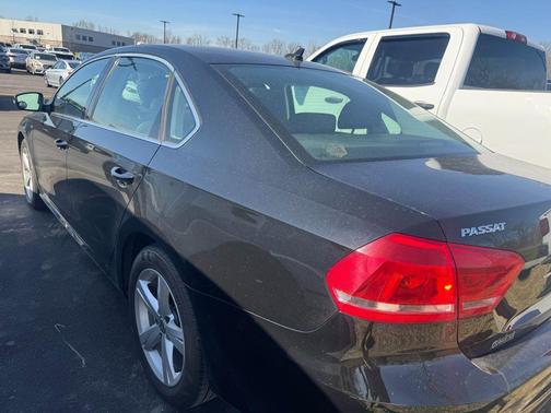 Black Uni 2015 Volkswagen Passat 1.8T Limited Edition