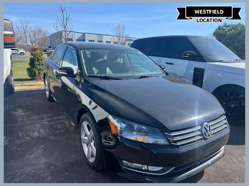 Black Uni 2015 Volkswagen Passat 1.8T Limited Edition