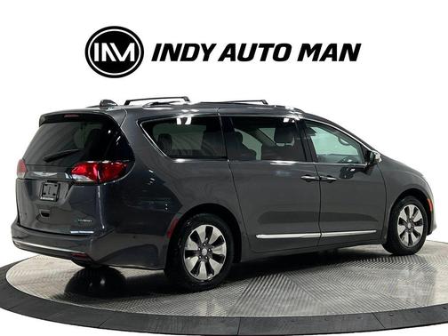 Granite Crystal Clearcoat Metallic 2018 Chrysler Pacifica Hybrid Limited