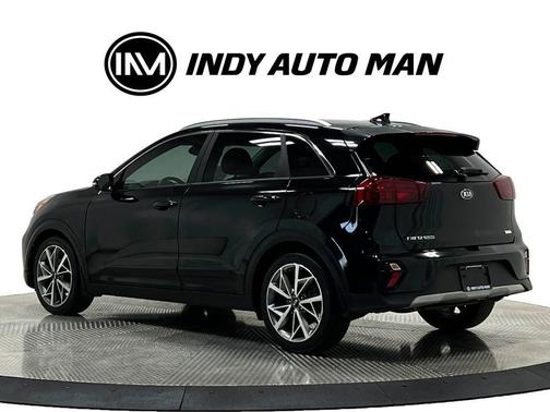 Aurora Black Pearl 2021 Kia Niro Touring