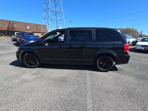 Black Onyx Crystal Pearlcoat 2019 Dodge Grand Caravan GT