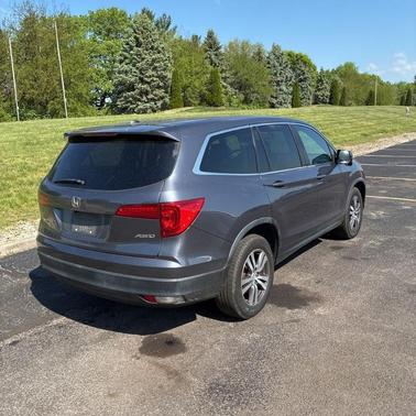 Gray 2016 Honda Pilot EX-L