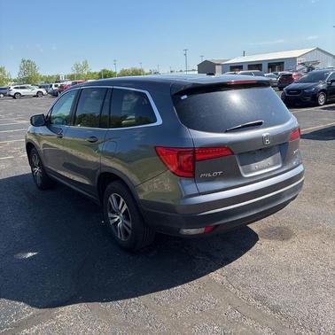 Gray 2016 Honda Pilot EX-L
