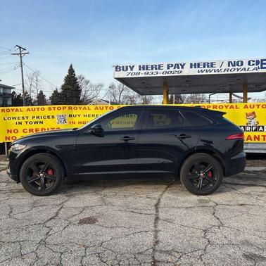 2019 Jaguar F-PACE S