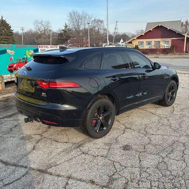 2019 Jaguar F-PACE S