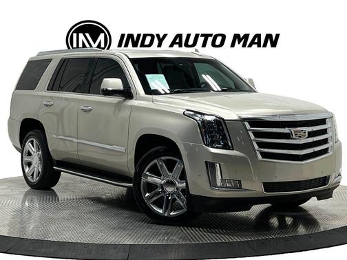 Silver Coast Metallic 2017 Cadillac Escalade Luxury