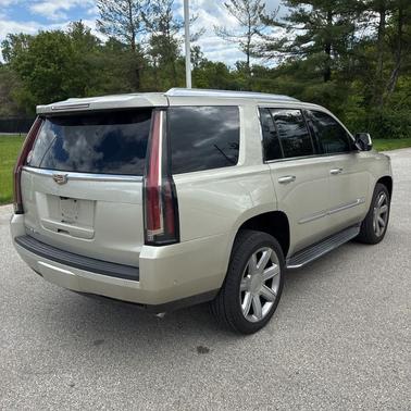 Silver Coast Metallic 2017 Cadillac Escalade Luxury