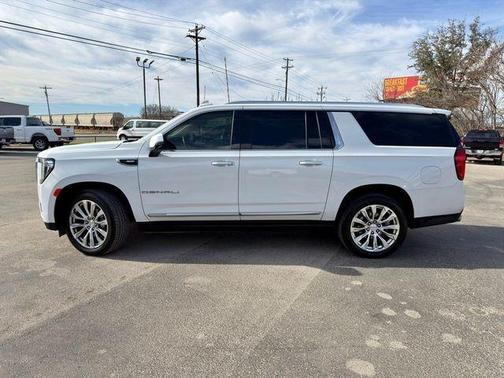 2023 GMC Yukon XL Denali