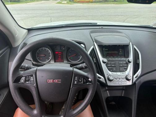 Summit White 2013 GMC Terrain SLE-1