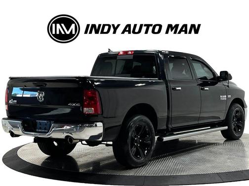 Brilliant Black Crystal Pearlcoat 2016 RAM 1500 Big Horn