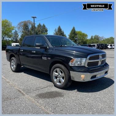 Brilliant Black Crystal Pearlcoat 2017 RAM 1500 Big Horn
