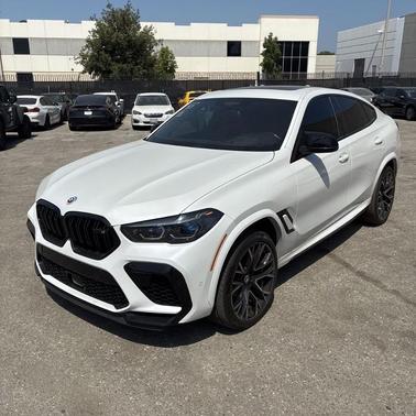 Mineral White Metallic 2022 BMW X6 M Base
