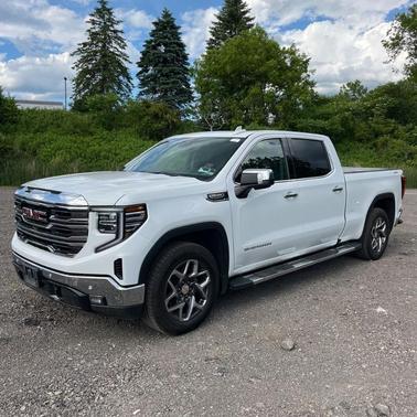 Summit White 2023 GMC Sierra 1500 SLT