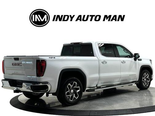 Summit White 2023 GMC Sierra 1500 SLT