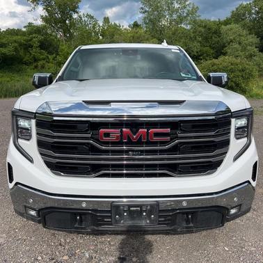 Summit White 2023 GMC Sierra 1500 SLT
