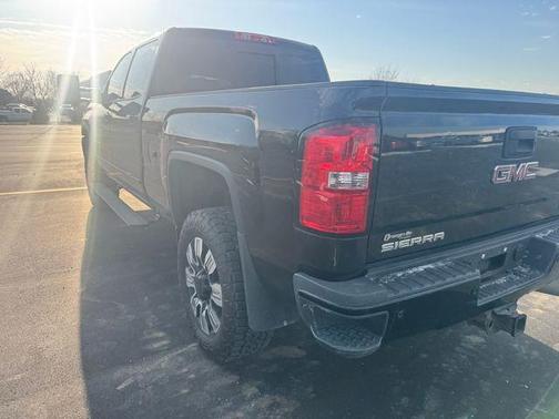 2019 GMC Sierra 2500 SLT