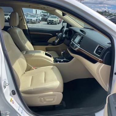 Blizzard Pearl 2018 Toyota Highlander Limited Platinum