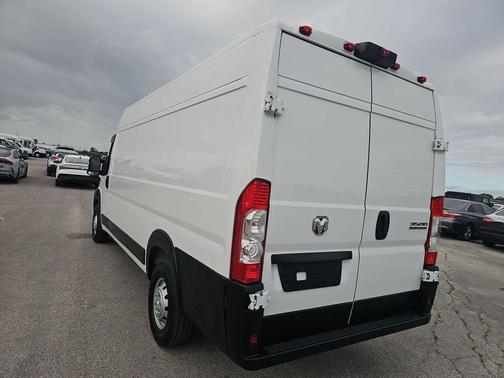 Bright White Clearcoat 2023 RAM ProMaster 3500 High Roof