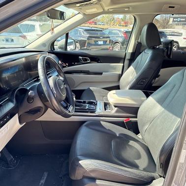 Ceramic Silver 2022 Kia Carnival SX Prestige