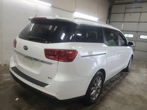 Snow White Pearl 2020 Kia Sedona EX