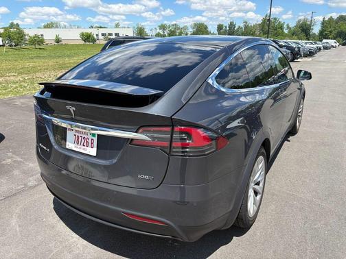 Silver Metallic 2018 Tesla Model X