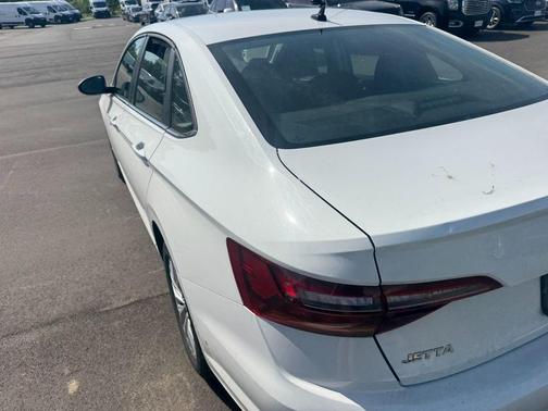 Pure White 2019 Volkswagen Jetta 1.4T S