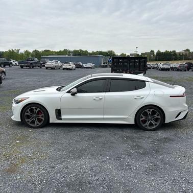 Snow White Pearl 2019 Kia Stinger GT2