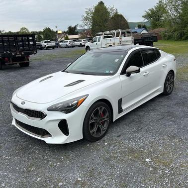Snow White Pearl 2019 Kia Stinger GT2