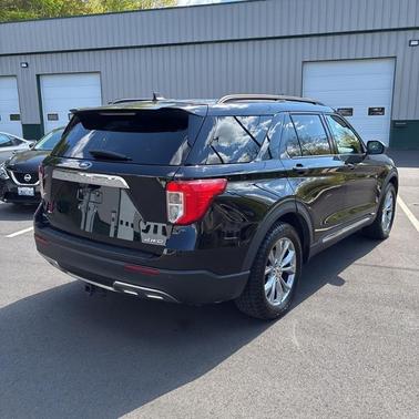 Black Metallic 2021 Ford Explorer XLT