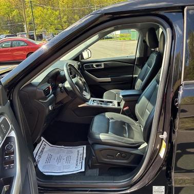 Black Metallic 2021 Ford Explorer XLT