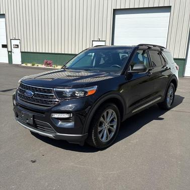 Black Metallic 2021 Ford Explorer XLT