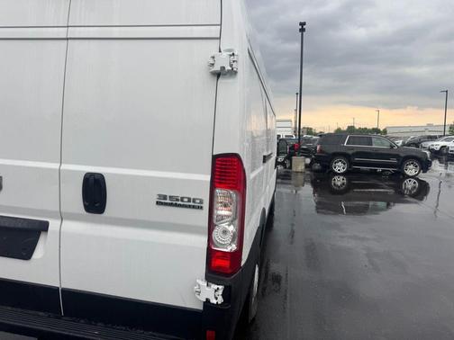 Bright White Clearcoat 2023 RAM ProMaster 3500 High Roof