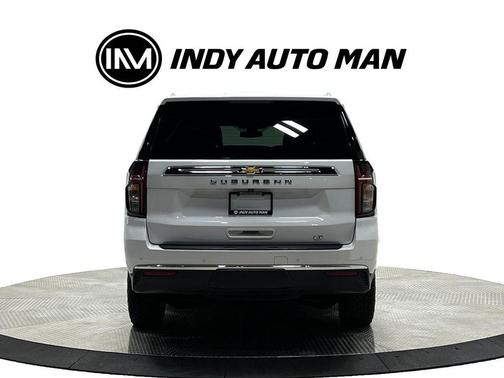 Summit White 2022 Chevrolet Suburban LT