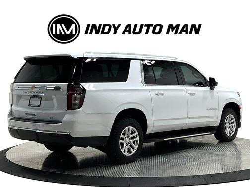 Summit White 2022 Chevrolet Suburban LT