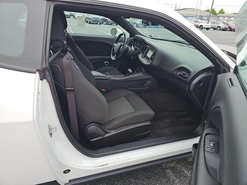 White Knuckle Clearcoat 2018 Dodge Challenger R/T
