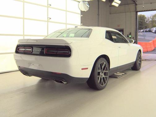 White Knuckle Clearcoat 2018 Dodge Challenger R/T
