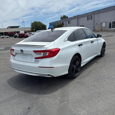 Platinum White Pearl 2022 Honda Accord Hybrid Sport