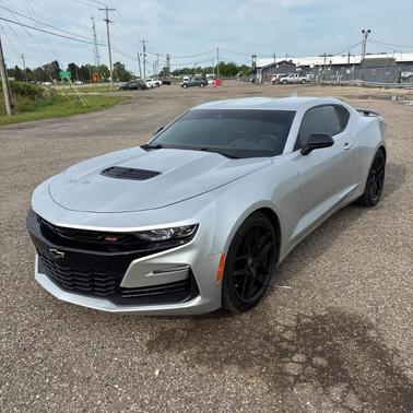 Silver Ice Metallic 2019 Chevrolet Camaro 2SS