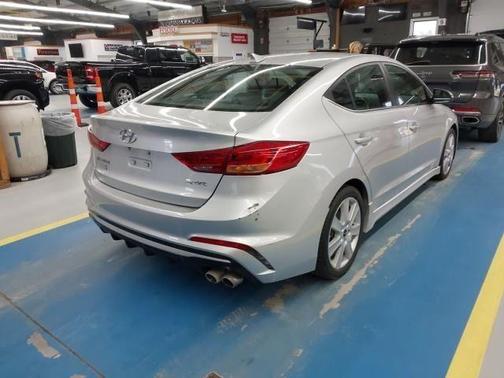 2018 Hyundai ELANTRA Sport