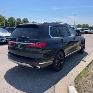 Black Sapphire Metallic 2020 BMW X7 xDrive40i