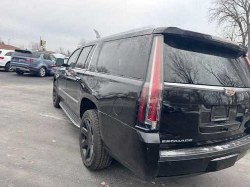 2015 Cadillac Escalade ESV Luxury