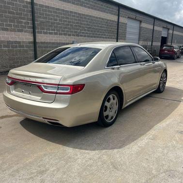 2017 Lincoln Continental Select