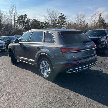 2021 Audi Q7 55 Premium Plus